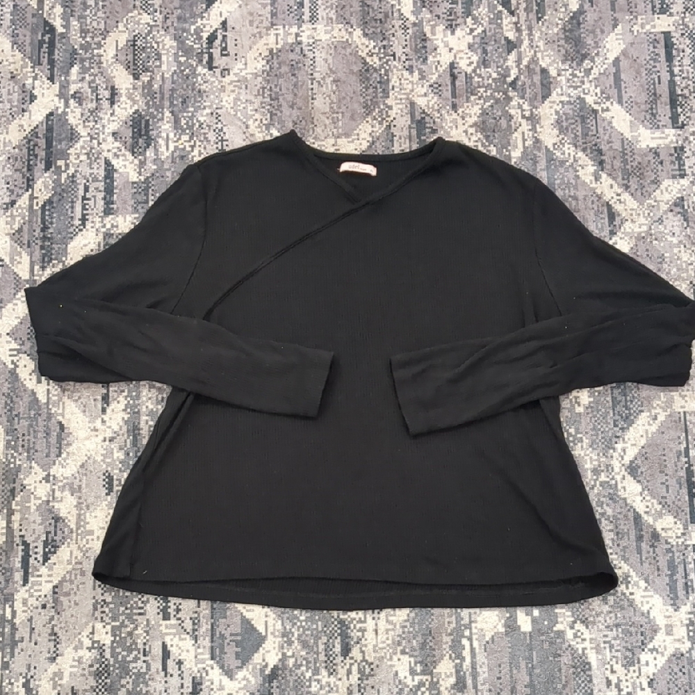 Udel NY Size XL Women's Black Long Sleeve Top